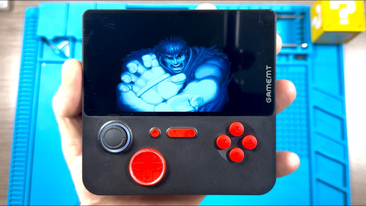 Игровая консоль GameMT E5 Jellymini + внешний аккумулятор ёмкостью 5000 мА·ч и мощностью 17 Вт с ...