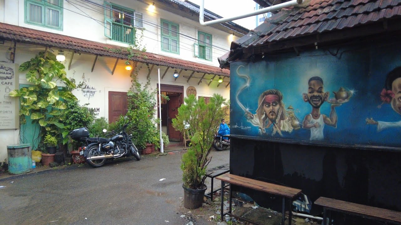 A Serene Walk Through Gujarati Street  Kozhikode | After the Rain 🌧️ | Calm Streets & Cozy Vibes