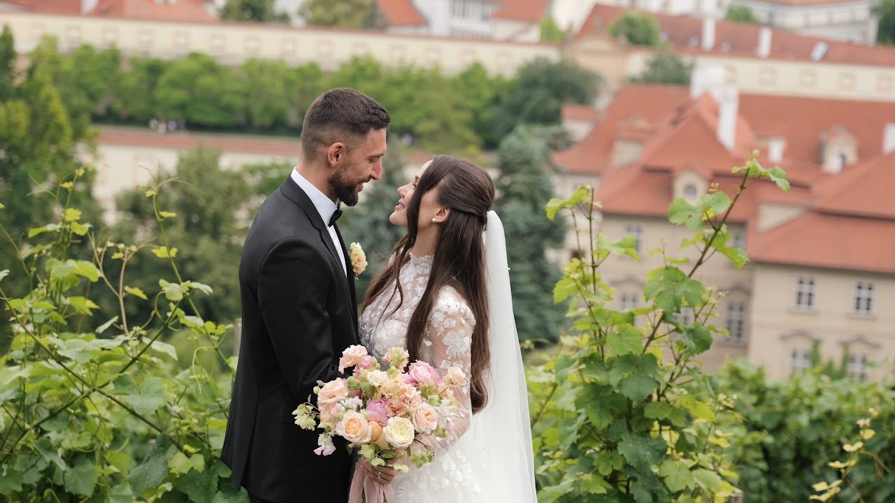 Eleonora & Michael | Villa Richter, Prague | Royal Wedding by Kate
