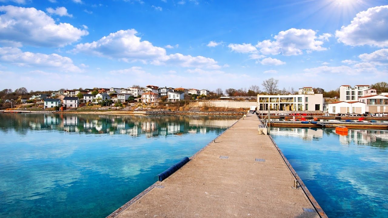 Hainer See Traumziel im Leipziger Neuseenland Hafen Strand See und Ferienresort entdecken - 2026 