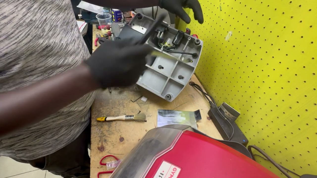 I replaced my Speed  Key Cutting Machine drive belt- Easy fix!