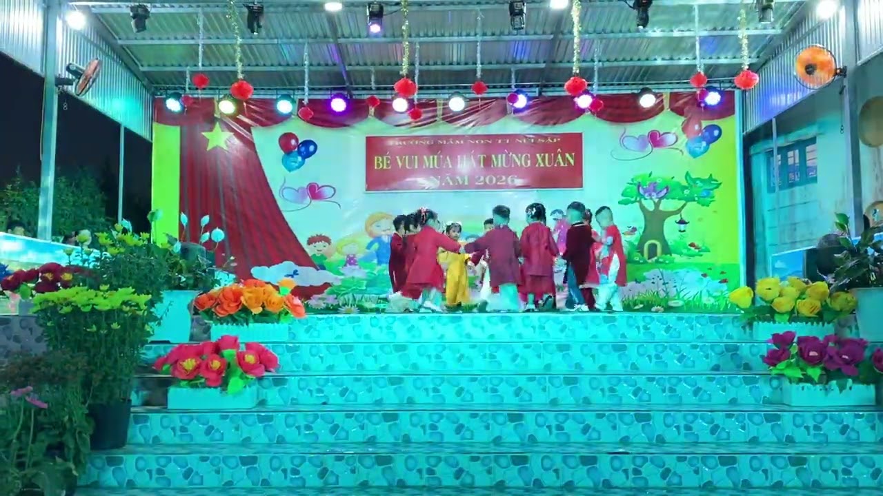 ngày 10 tháng 2, 2026