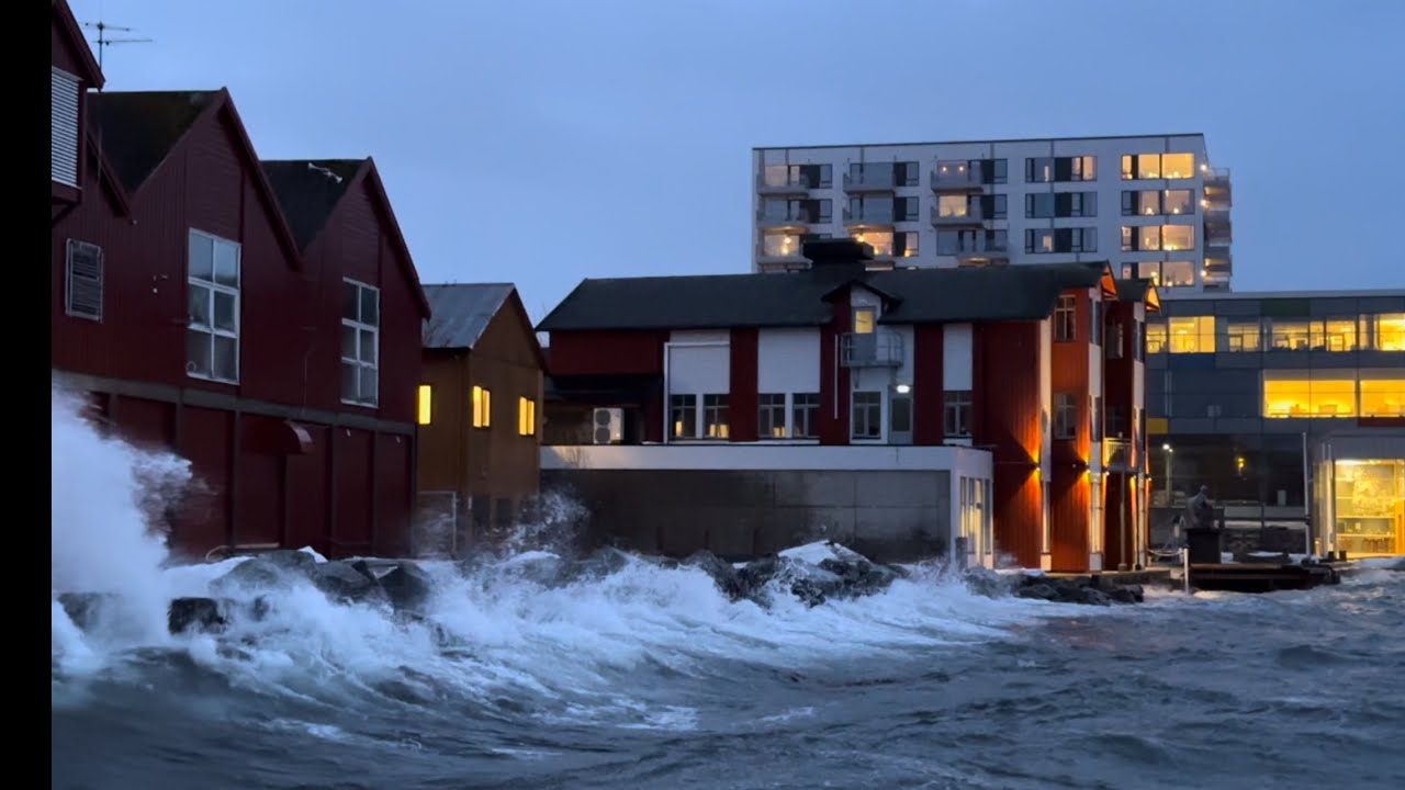 Uv&aelig;r p&aring; Finnsnes i Senja kommune