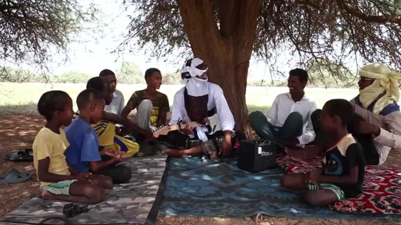 Mdou Moctar - à la brousse !