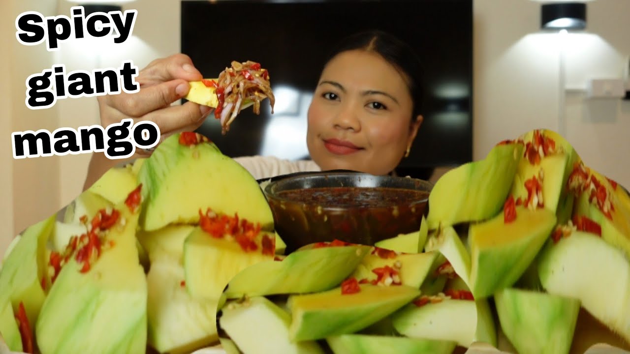 Spicy Green Giant Mango with super spicy sauce /MUKBANG ASMR/