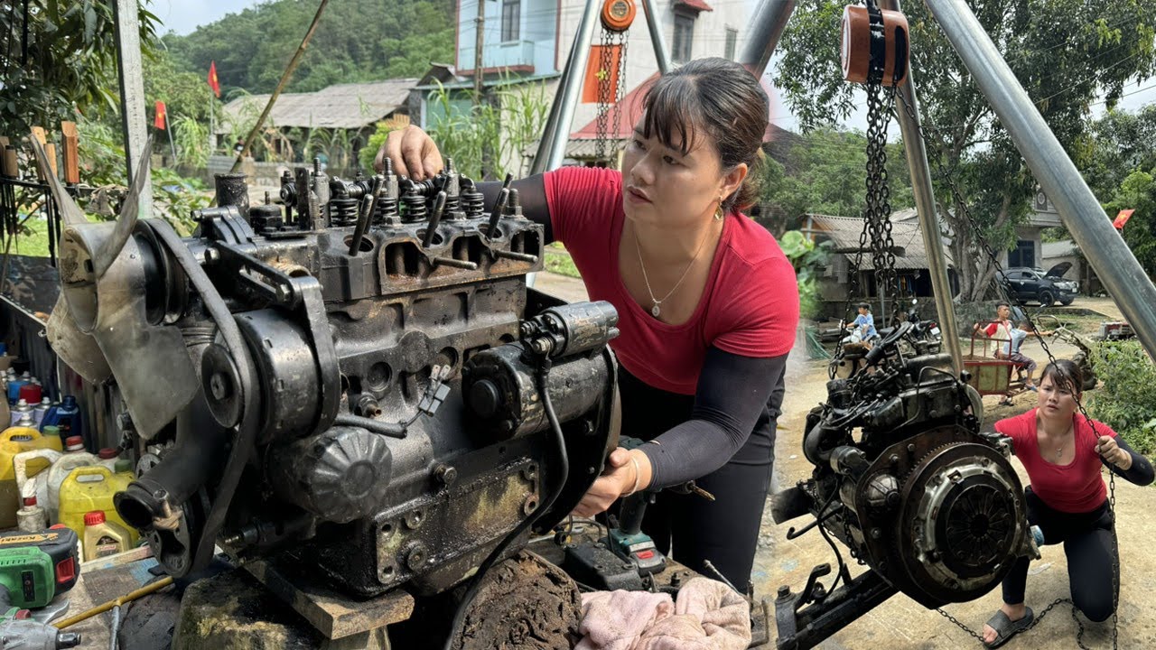 MASTERFUL REPAIR RESTORATION 3 CYLINDER ENGINE DAMAGED. REVIVING CYLINDER ENGINE \ Blacksmith Girl