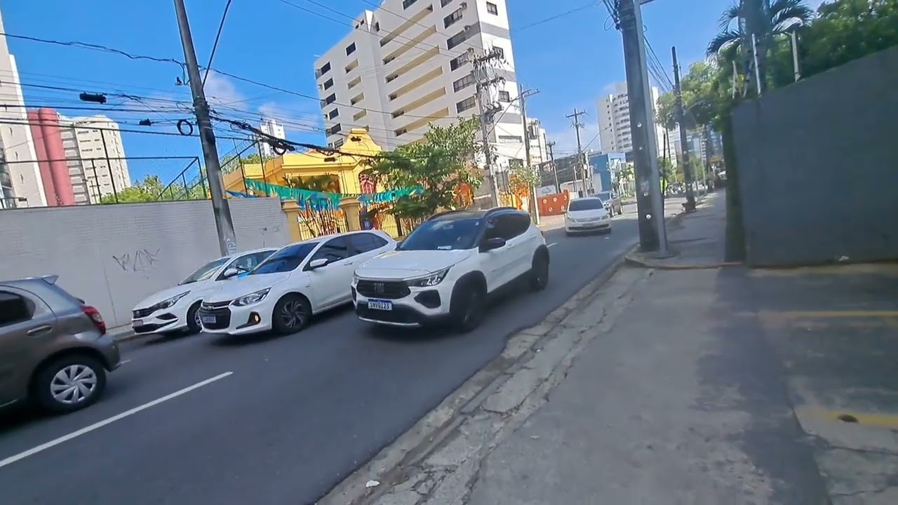 Caminhando pelo Bairro dos AFLITOS até o Hospital dos Servidores do Estado de Pernambuco 