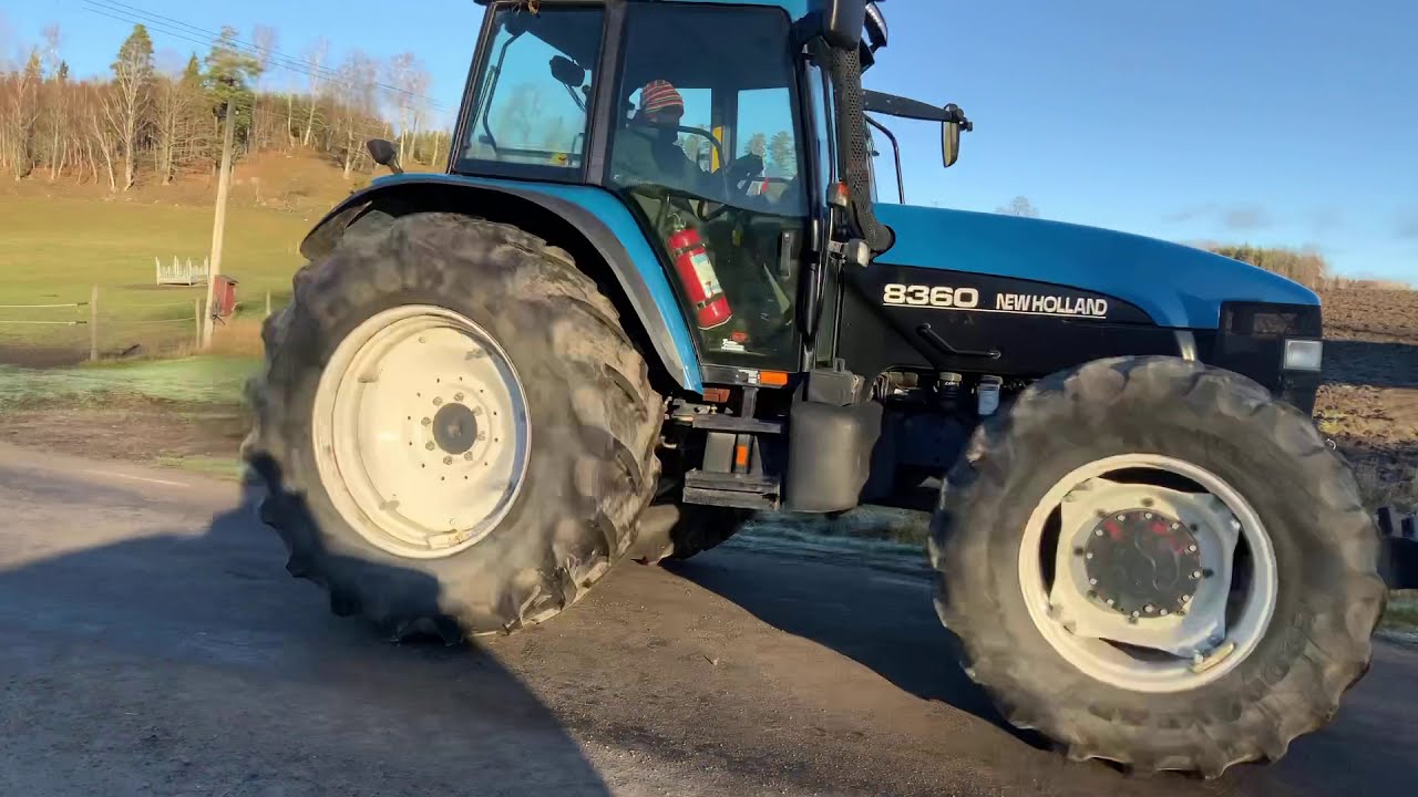 Köp Traktor New Holland 8360 4WD på Klaravik