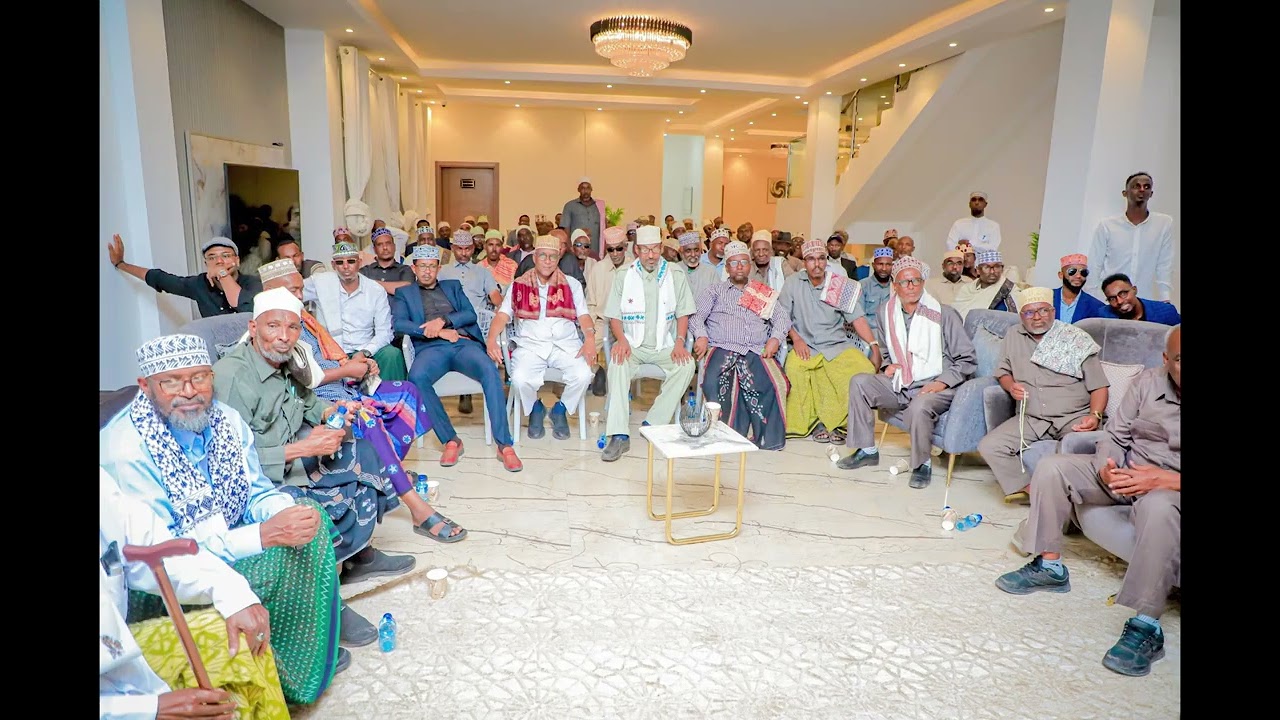 Qurbajoogta Jibriil Abokor  oo Cambaareeyey Dhagarta Xukuumada Cirro u soo maleegtay Gabilay...