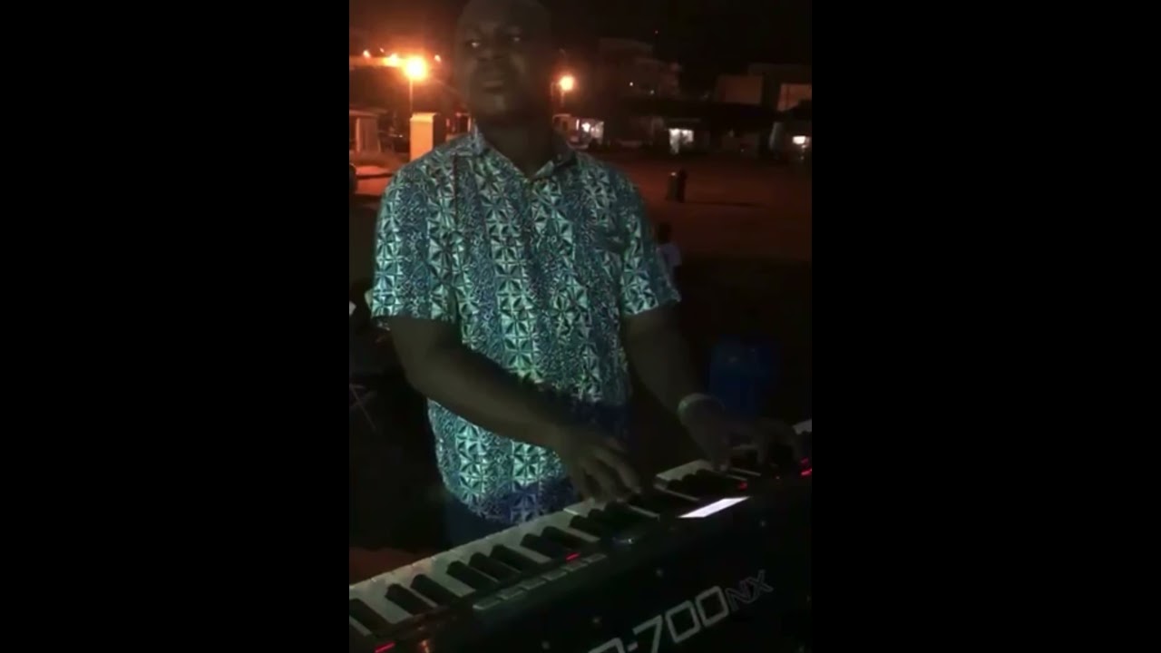 James Mireku dance whiles playing this actual song 😀   # James Mireku #Yaw Sarpong #African Music