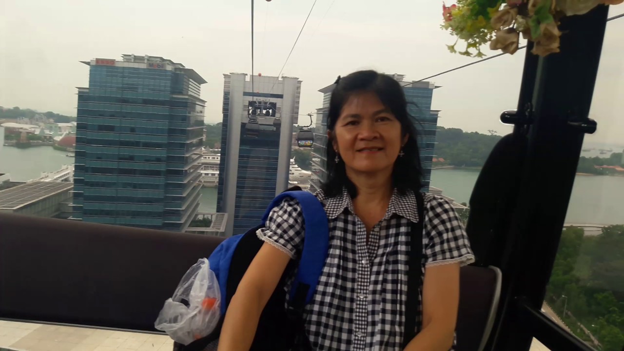 Travel to Faber Peak, Singapore by Cable Car