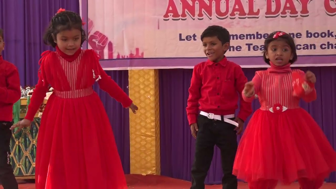 LKG Students dance performance on chak dhum dhum
