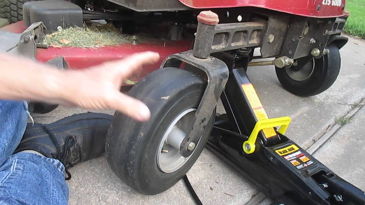 Inflating a tubeless lawnmower tire that's off the rim.
