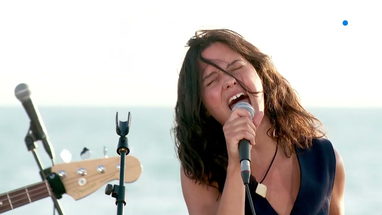 La chanteuse Zirah Maeri célèbre la musique sur France 3 - Vous êtes formidables/Le Concert