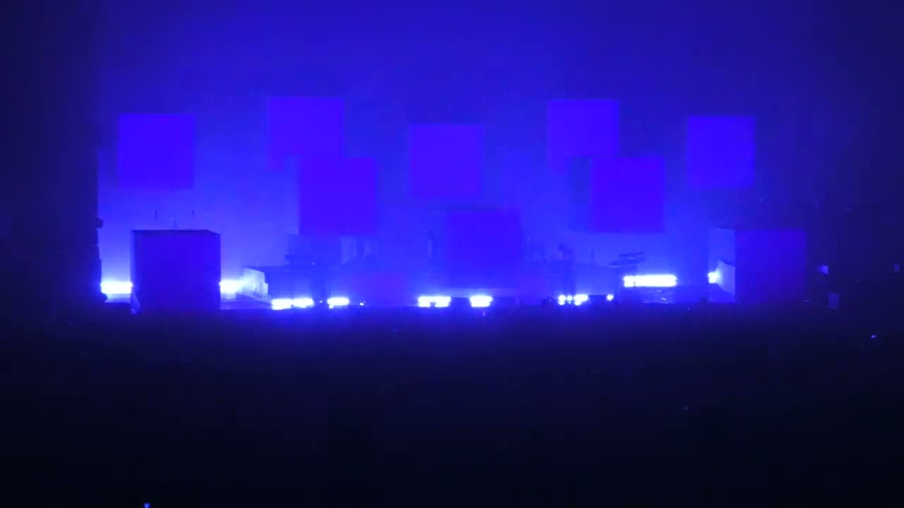 Feu! Chatterton - Sous la pyramide (live) @ Paris Accor Arena 2026
