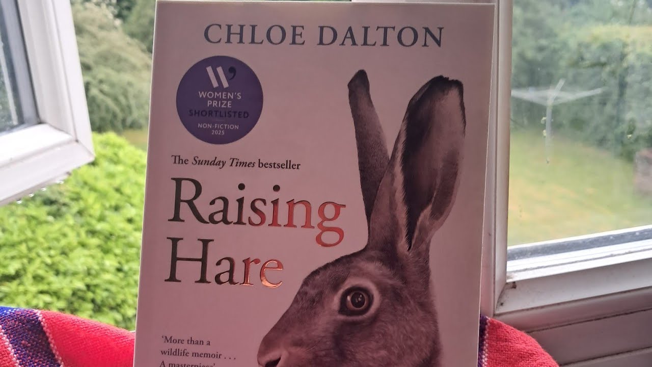 Raising Hare by Chloe Dalton book review 5*