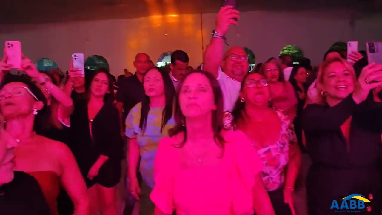 Sexta Especial com Banda Lostalgia e Albert Abrantes é sucesso de público na AABB