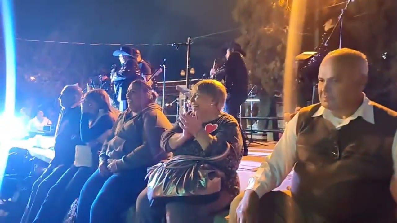 Momentos destacados de Laurita la de Chihuahua  está en vivo (12:54 - 17:54)