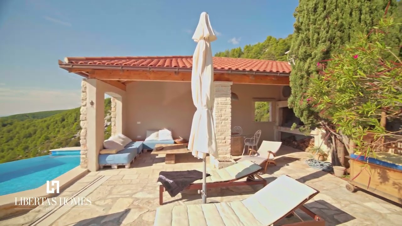 Luxury villa on Korčula for sale