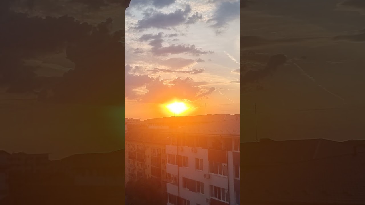 Beauty of the Sunset 🌞 Militari Residence - Chiajna