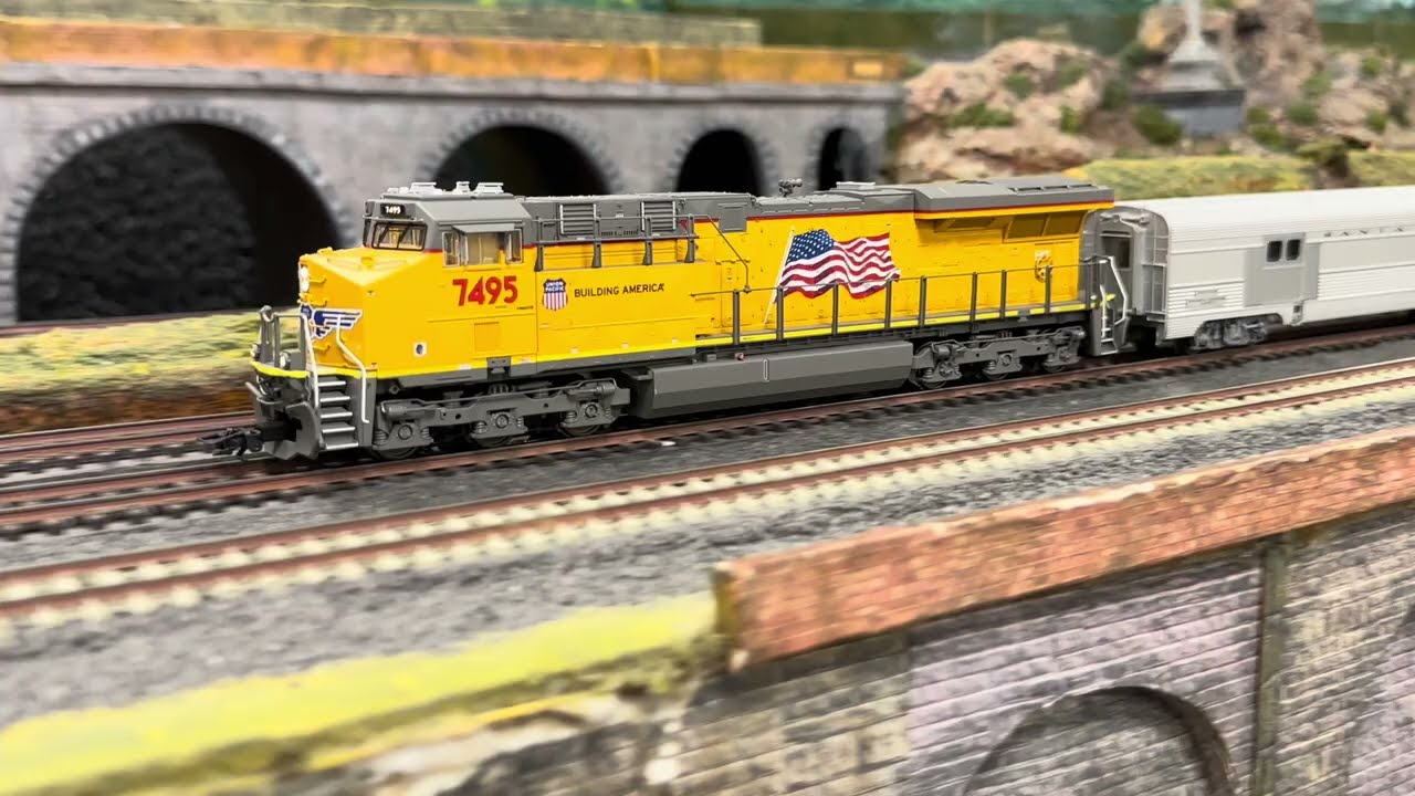 ES44AC 7495 Union Pacific with passenger cars