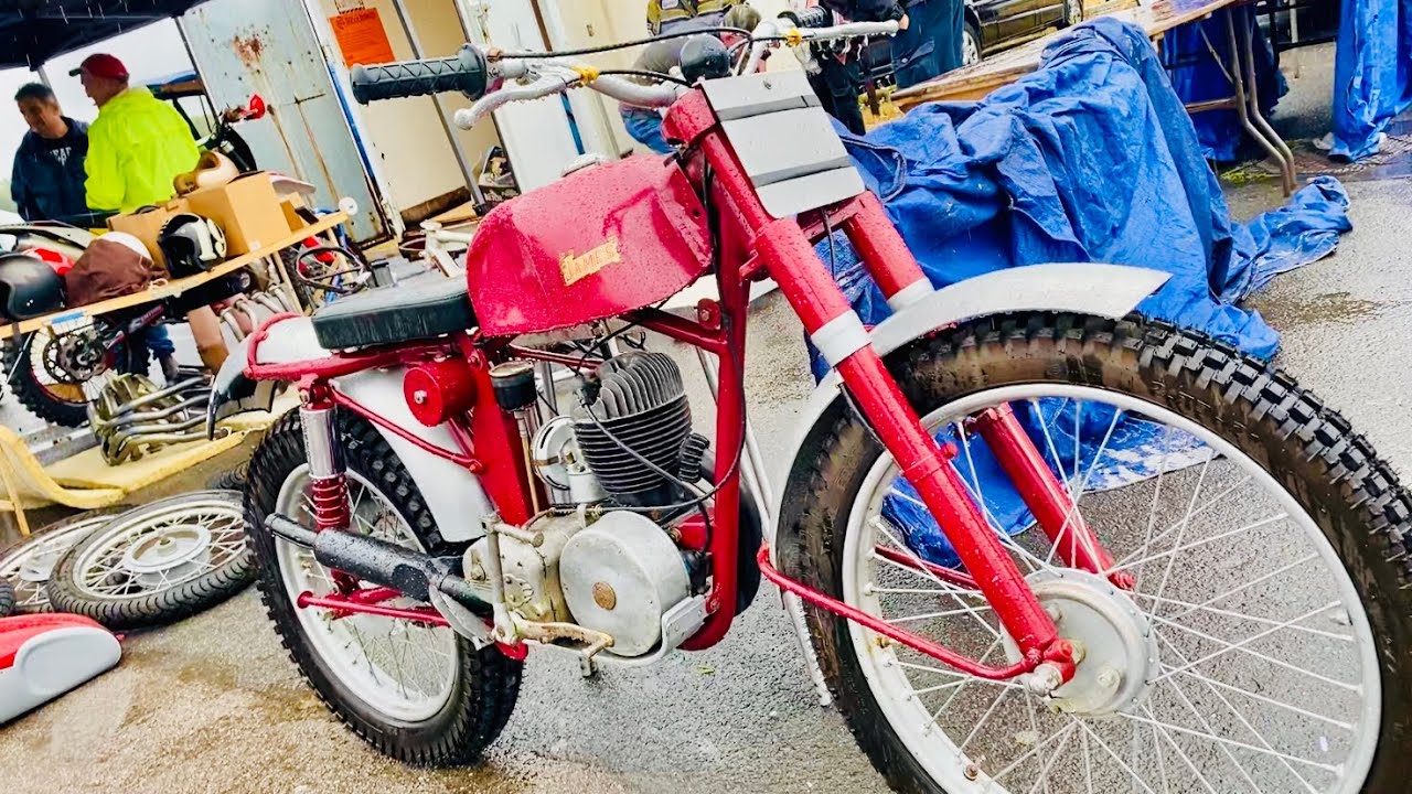 KEMPTON PARK Autojumble MOTORCYCLES TOOL & SPARES Doesn’t Really Matter if it’s RAINING or it’s FINE