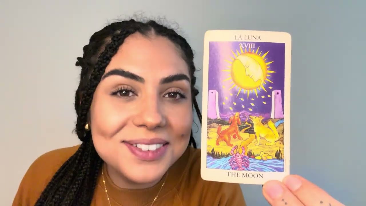 A lua 🌓 e o seu brilho único #tarot #cartasdetarot #alua #insights