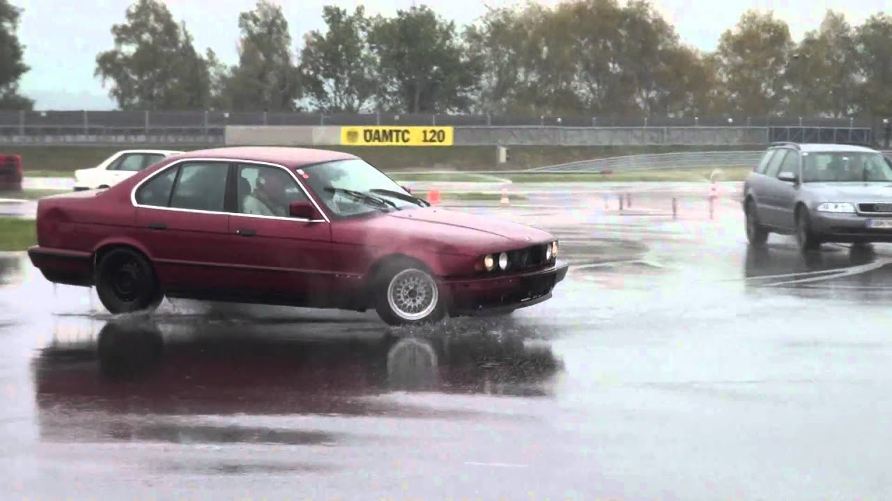 Freies Drehen Fahren am Wachauring 17 10 2010