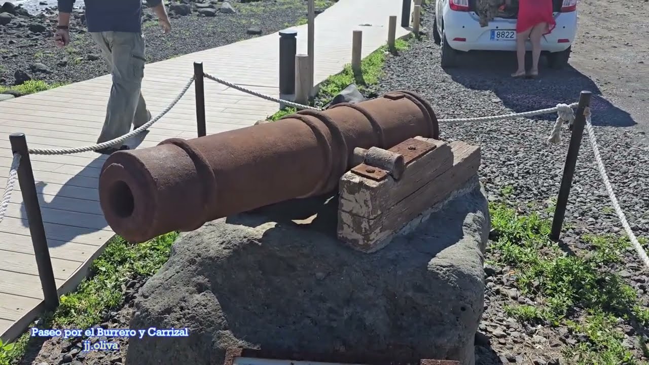 PASEO POR LOS BARRIOS DEL BURRERO Y CARRIZAL