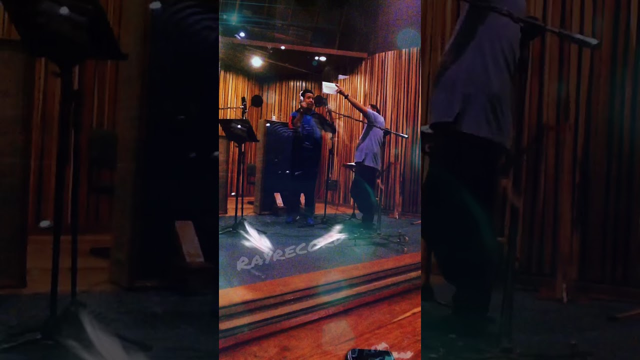 Martin Elias grabando El Amor Llegó