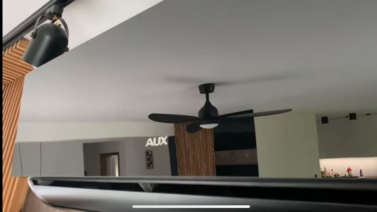 czarny J-SMART AUX zawisł 5,4 kW