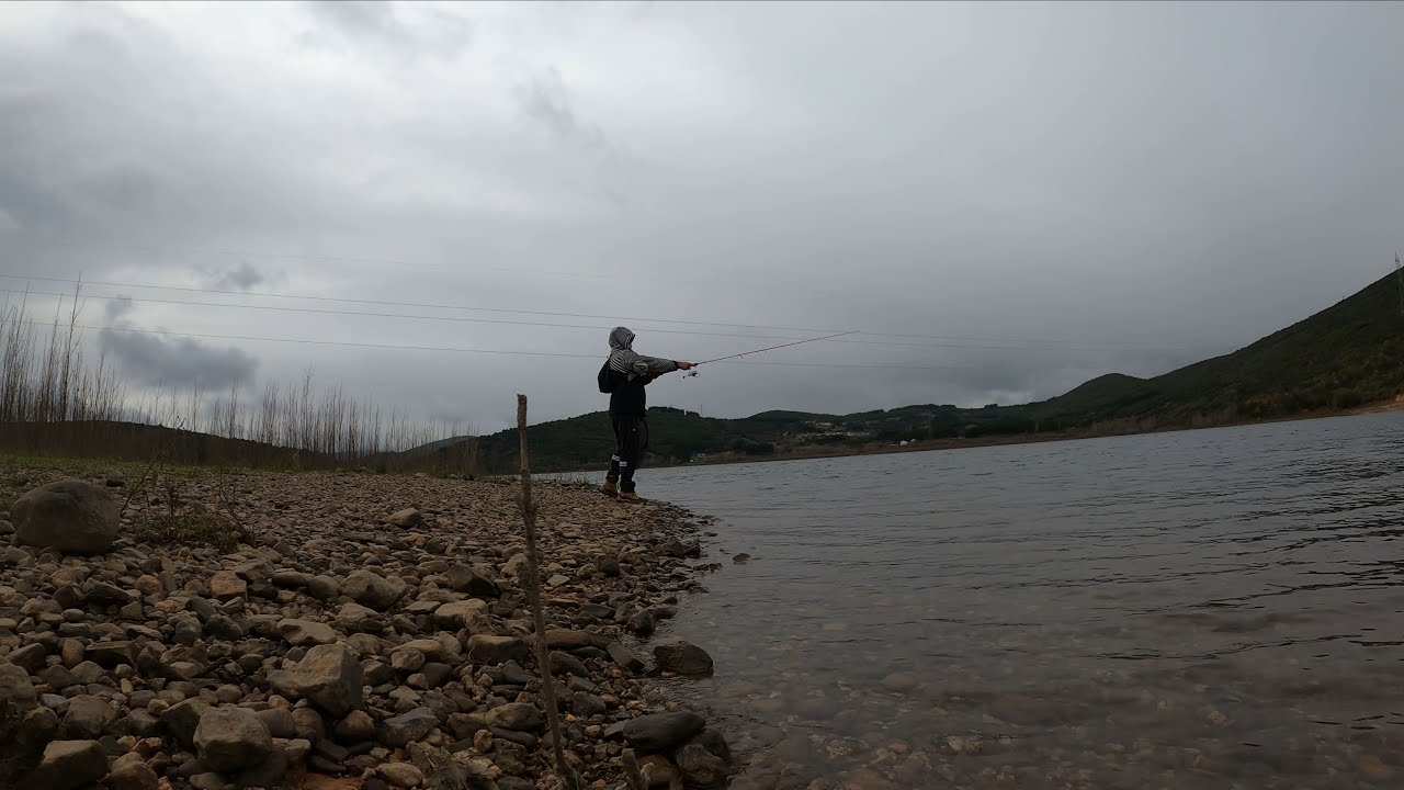 Pescando en Embalse a cucharilla dorada puntos rojos Nª3 / T Pesca 2020