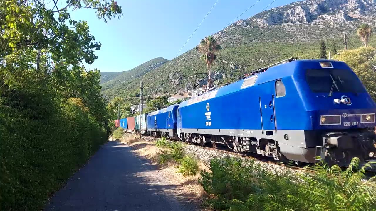 Trains at Avlona 26/7/25