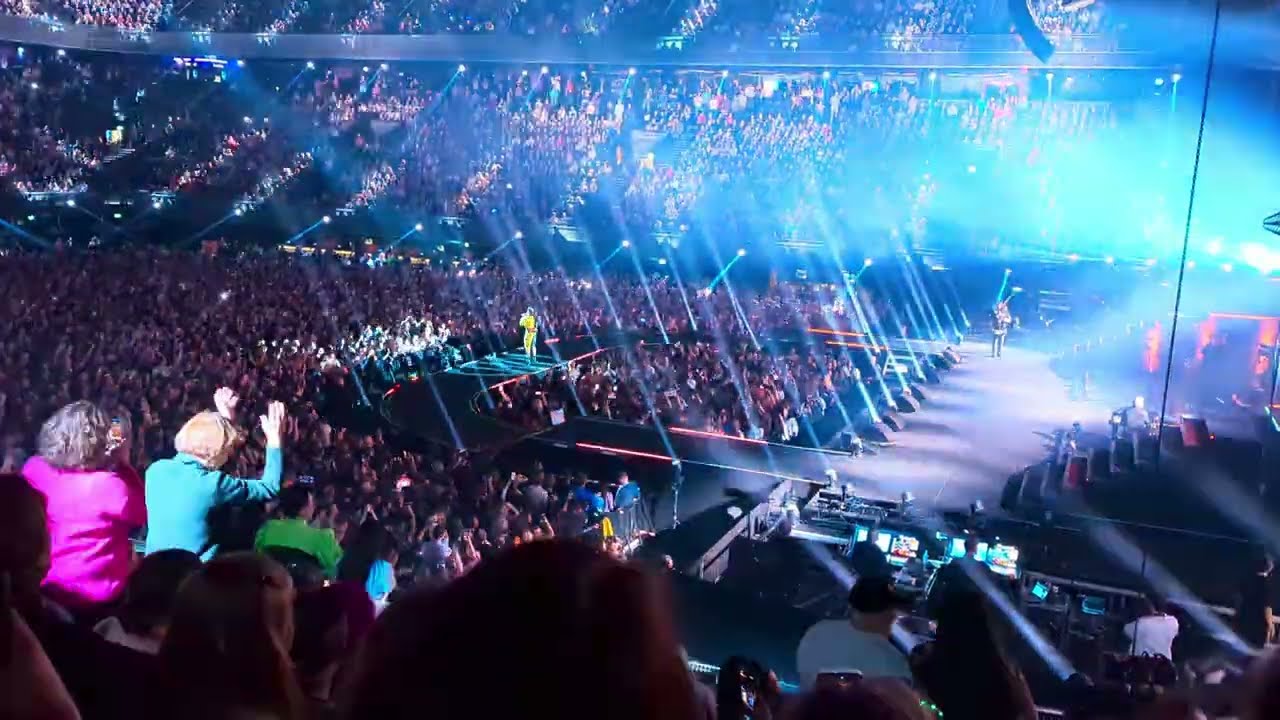 Käärijä - Cha Cha Cha | Het Grote Songfestivalfeest 2025 #eurovision