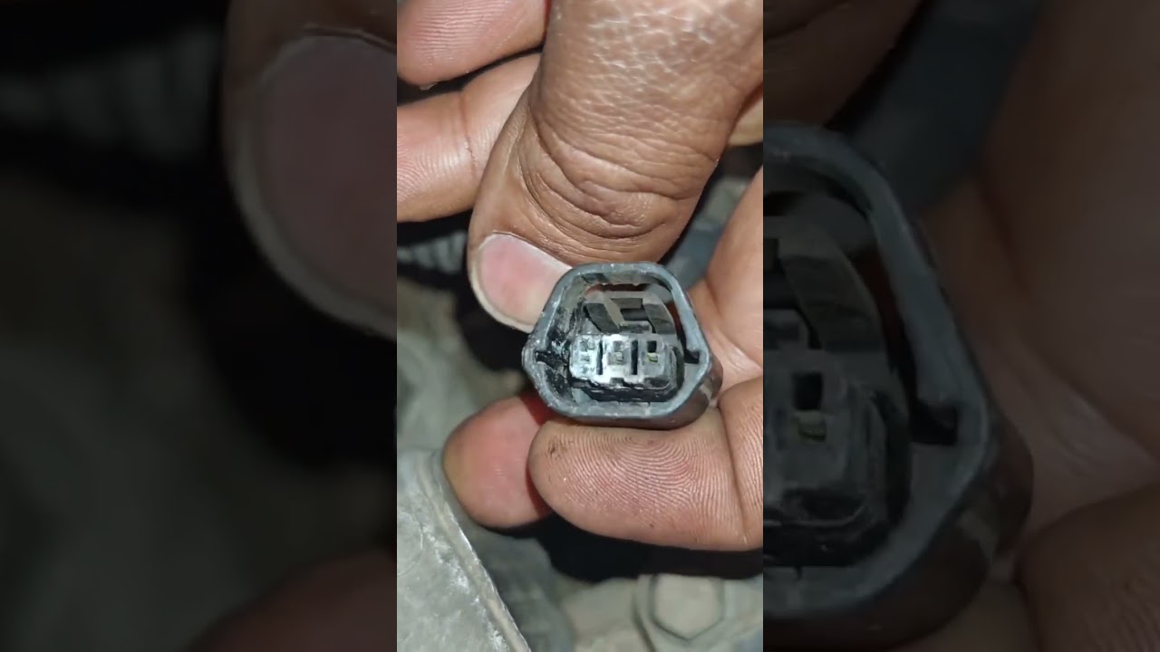 Mitsubishi lancer gear shifting problem #autoelectrition #autoefi #ibrarauto #ibrarautoelectrition