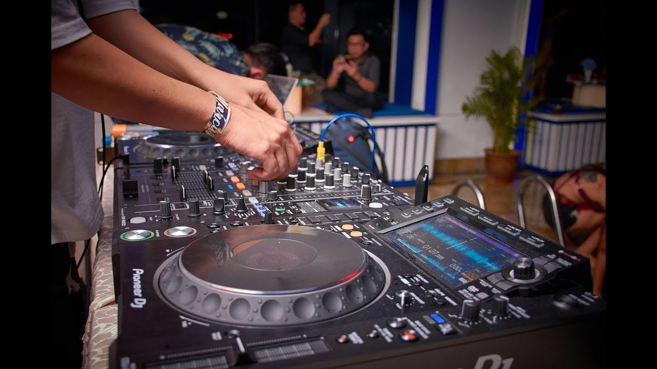 DJ Larso - Tudo Bem  ( Original Mix )