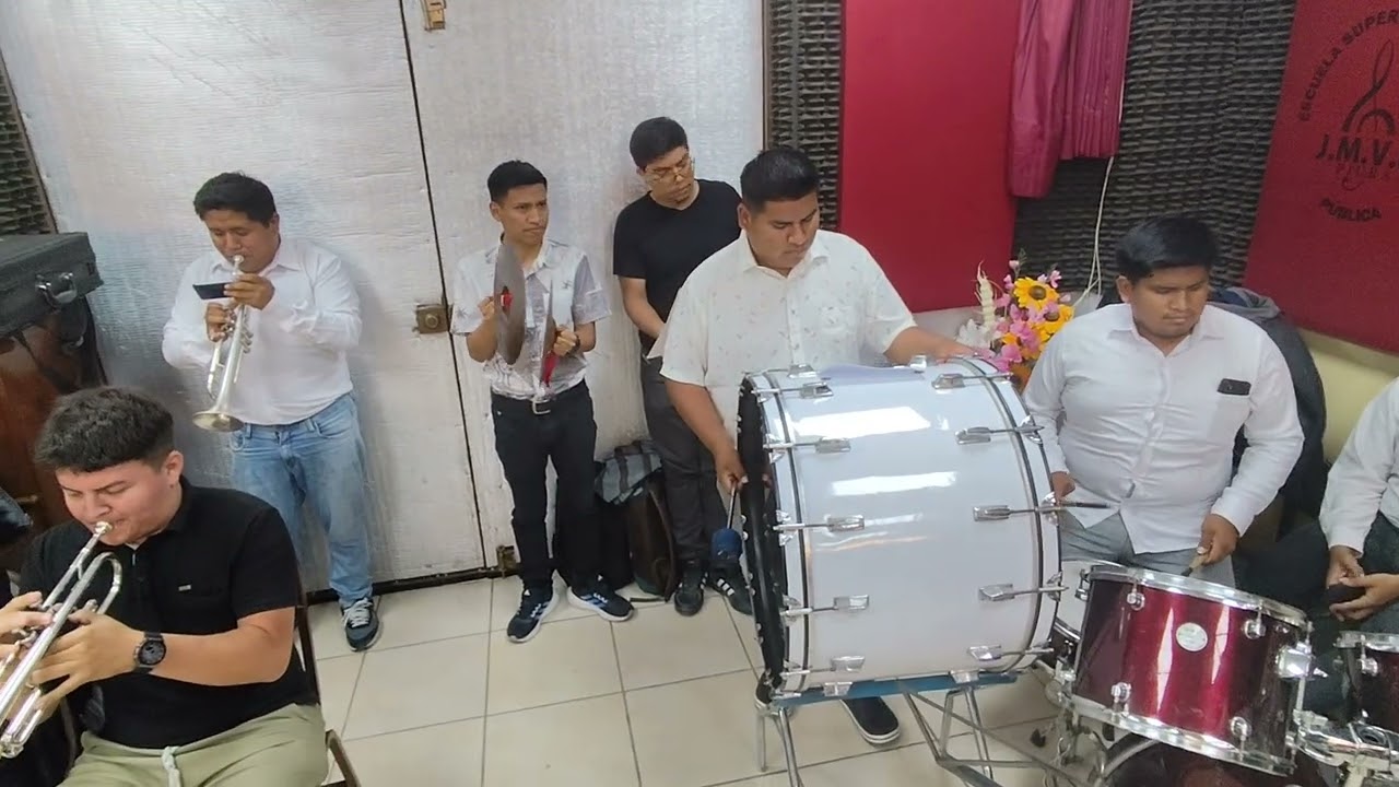 Mis Algarrobos en Marcha Militar de  Rafael Otero López de Piura