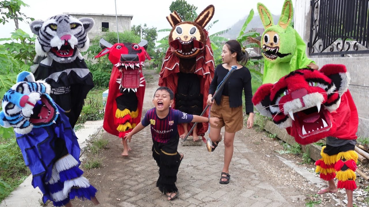 film pendek | GAW4T TERNYATA YANG DIPANCING VICHO ADALAH BARONGAN LABUBU DAN BARONGAN SAPI JAHAT