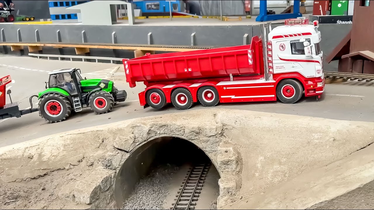STUNNING TRACTORS AND MODIFIED RC TRUCKS COLLECTION!
