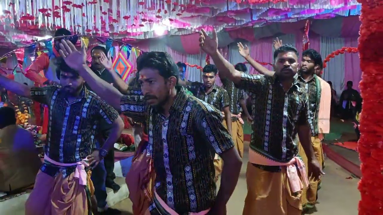 अष्टप्रहरी अखंड हरिनाम संकीर्तन(हरे राम हरे राम,राम राम,हरे हरे)का आयोजन किया गया।श्रद्धालु झूम उठे