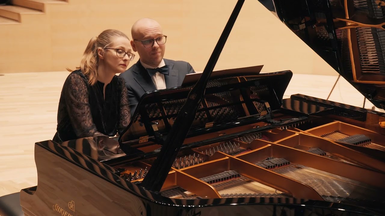 Moritz Moszkowski - 3 New Spanish Dances op. 65 no. 2: Andante con moto (Wakarecy Piano Duo)