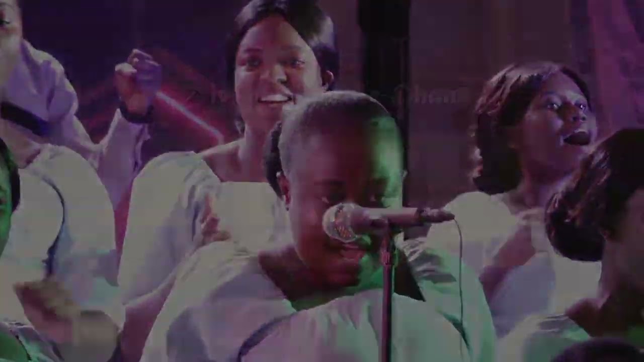 Yɛsom Nyame a Ɔyɛ Ɔnwanwani || Performed By Divine Chorale-Ghana
