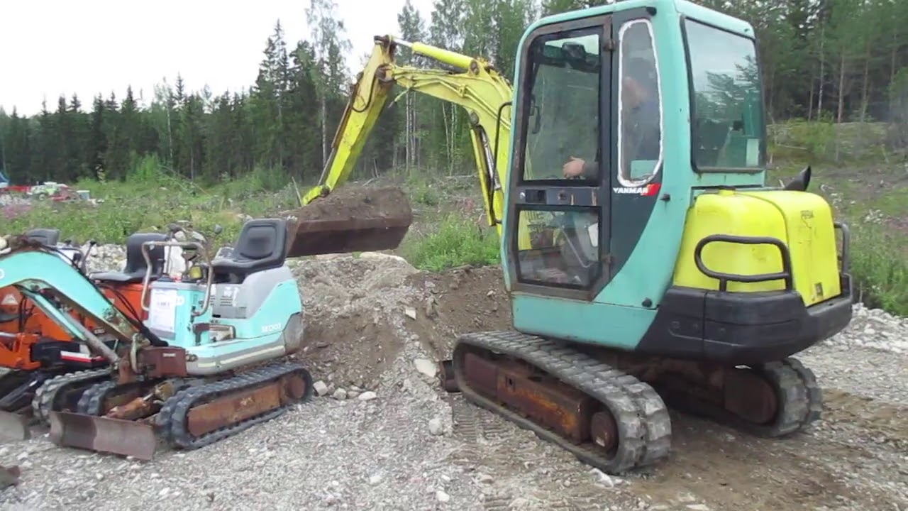 Yanmar B25V kaivinkone