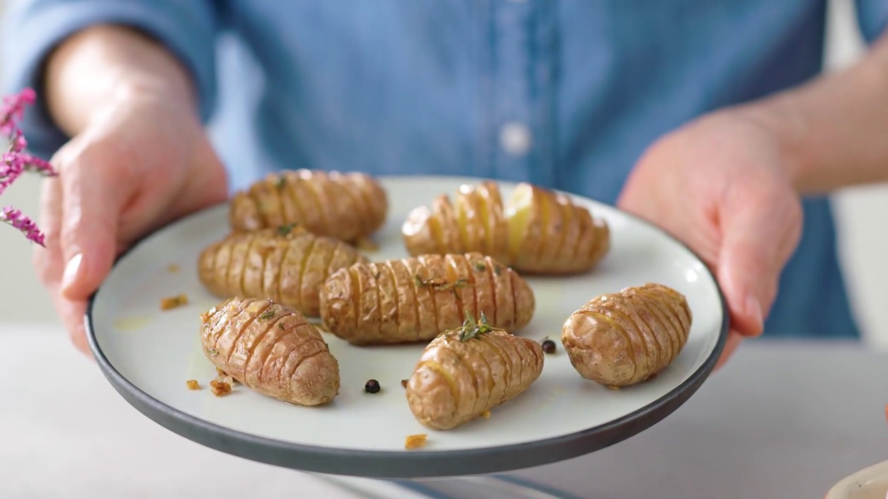 Zo maak je hasselback aardappelen | HelloFresh