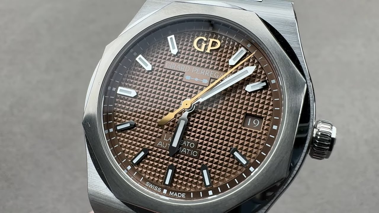 Girard Perregaux Laureato 81005-11-3154-1CM Girard Perregaux Watch Review
