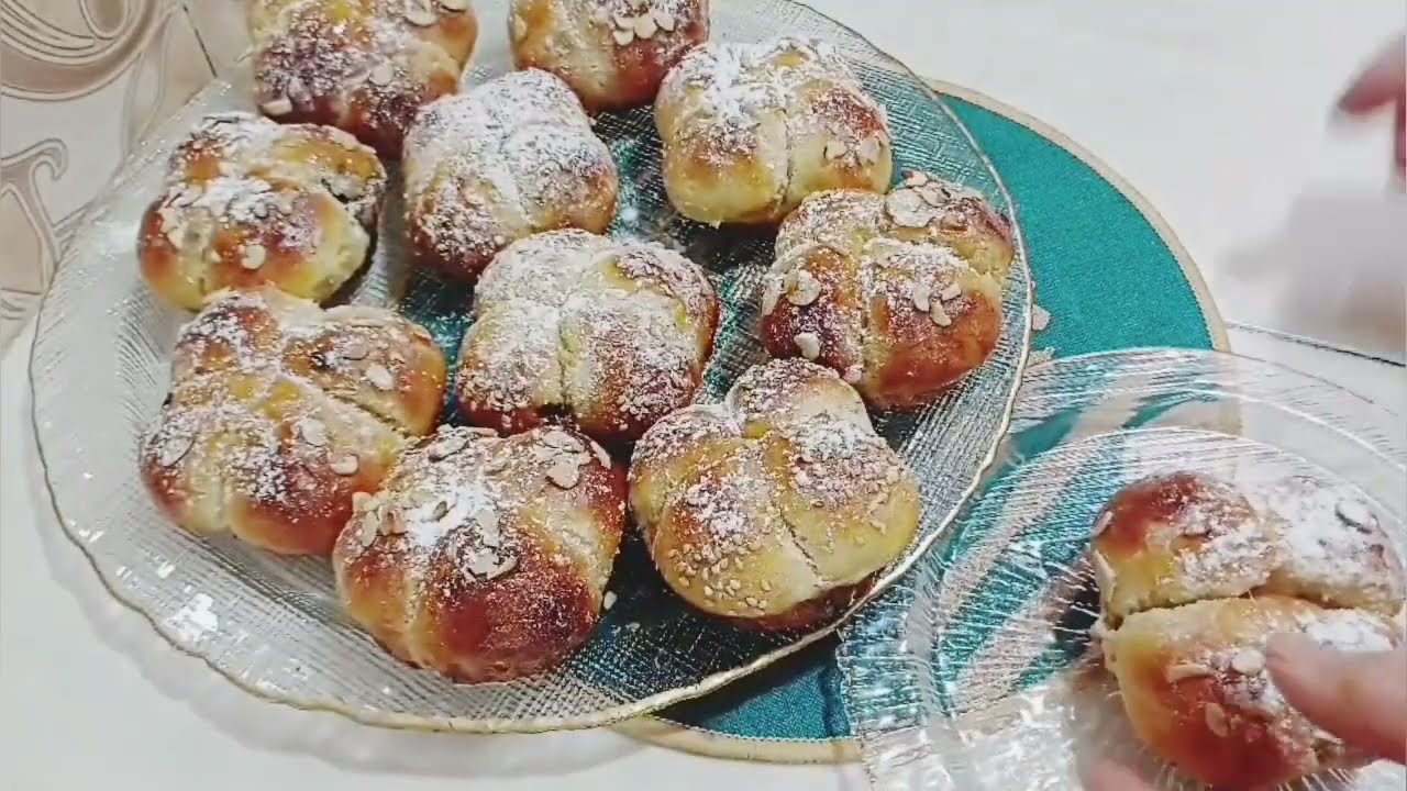 بريوش بالشيكولا على شكل وردة 🌹 شي يشهي، طري ومحشي من الداخل