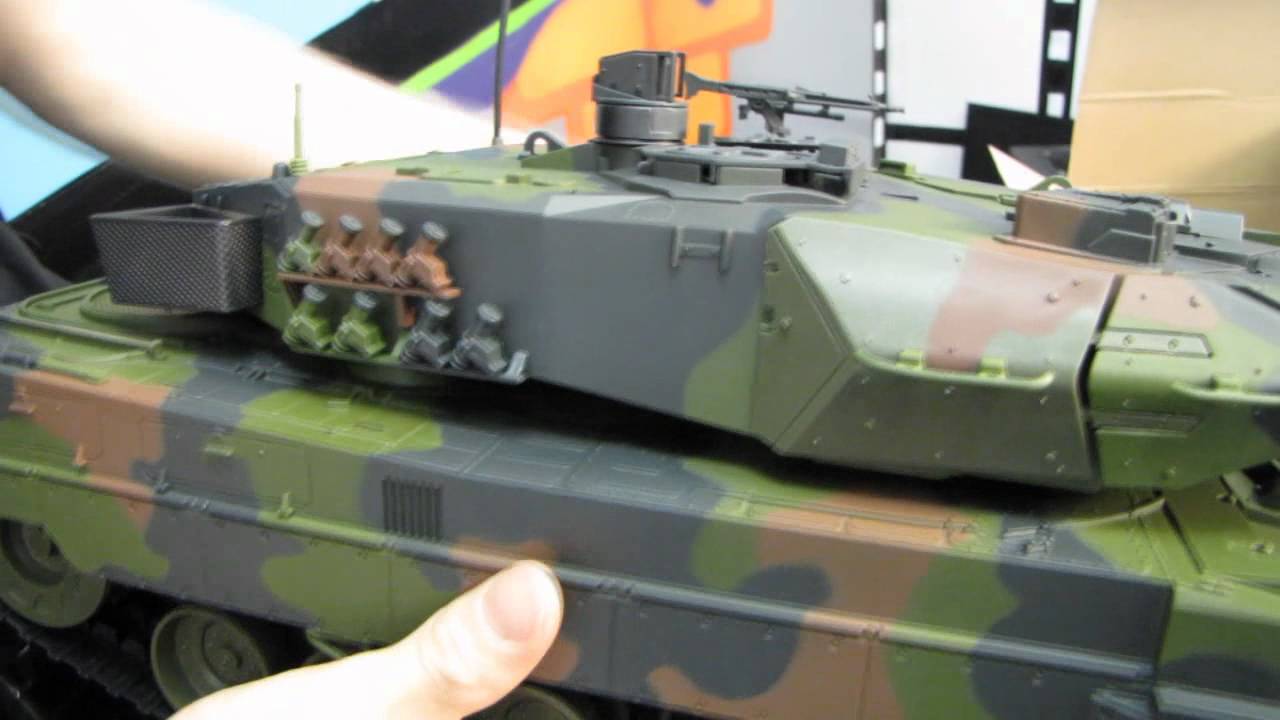 Arctic Hobby Land Rider 403 RC Tank Unboxing & First Look Linus Tech Tips