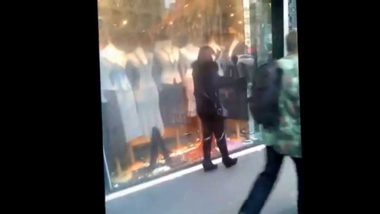 Paris   La prostitution à la rue  Saint -  Denis   La filière roumaine