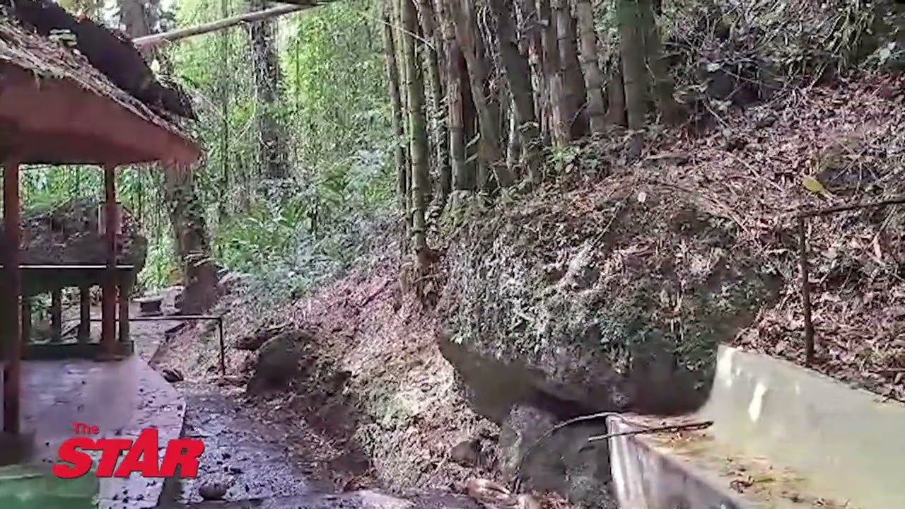 Somerset Falls disappears - Gushing waterfall attraction dries up in Portland
