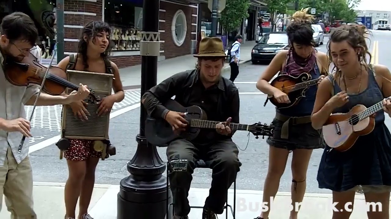 Mr. Gunn & the Pistol Packin' Mamas:  